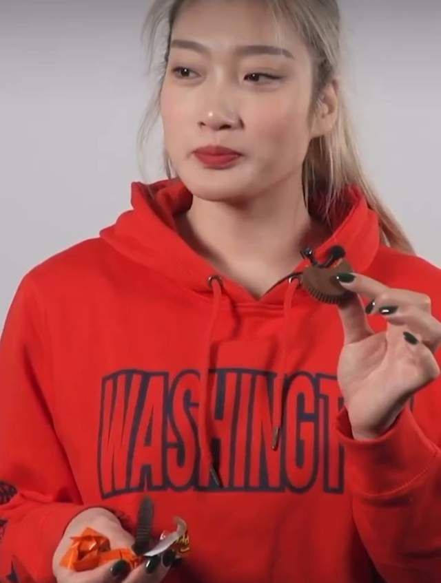 亚洲三级自拍